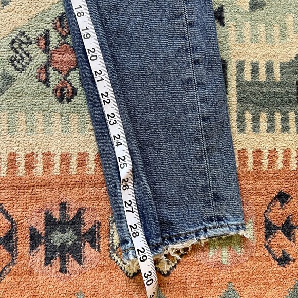 Agolde 90's Pinch Waist Jean with Ripped Knee - Picture 9 of 9